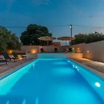 Amazing Home In Sikovo Holiday home *