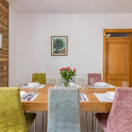Holiday home Gorgeous Home In Sikovo With Wifi *
