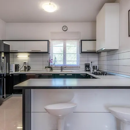 Gorgeous Home In Sikovo With Wifi Holiday home *